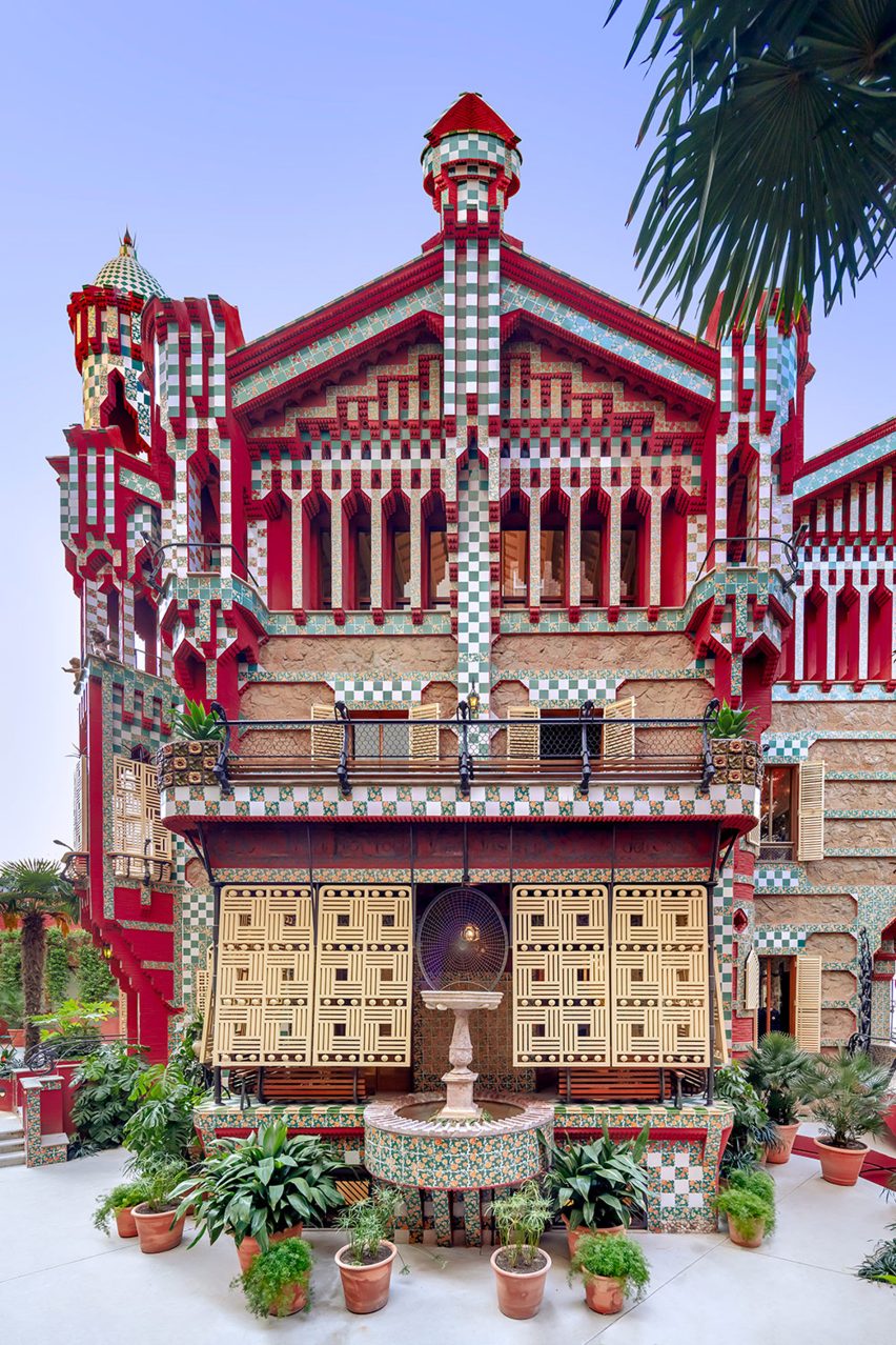 Casa Vicens by Antoni Gaudí
