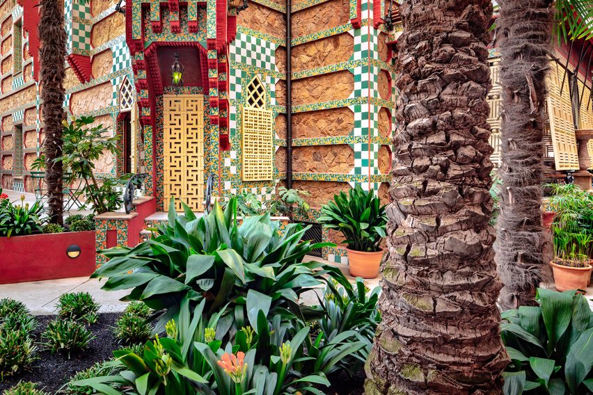 Casa Vicens by Antoni Gaudí