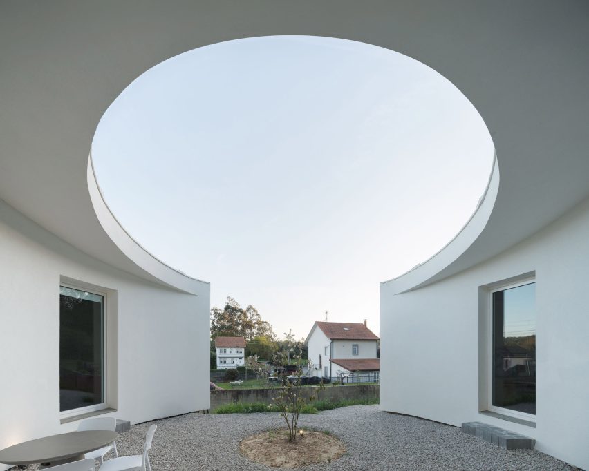 Cecebre House by Sinaldaba