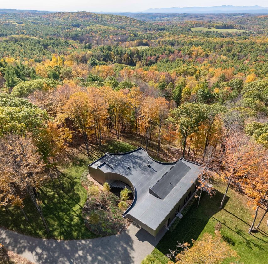 Chatham Residence by Desai Chia
