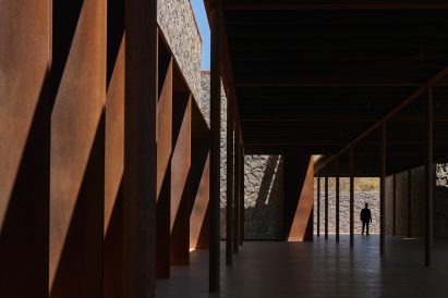 Elías Rizo Arquitectos visitor centre for Clase Azul
