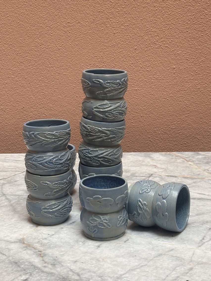 Glina3 used 3D printing to create distorted flower motifs