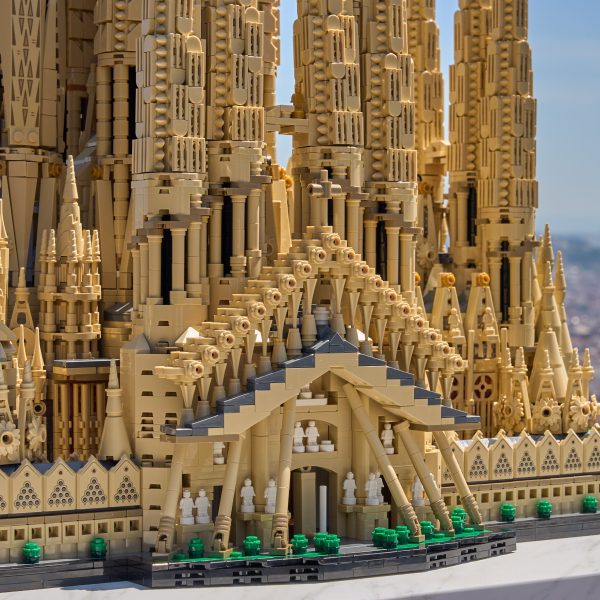 Lego Antoni Gaudí set