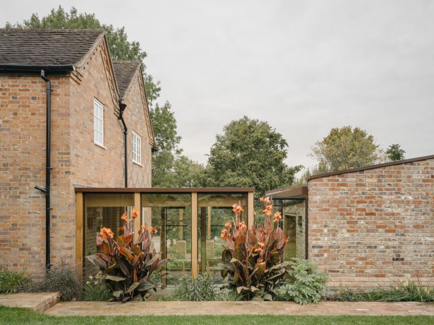 Muttram Veedu by Will Gamble Architects