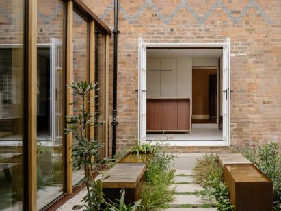 Muttram Veedu by Will Gamble Architects courtyard
