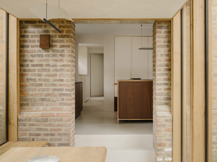 Muttram Veedu by Will Gamble Architects glazed link inside