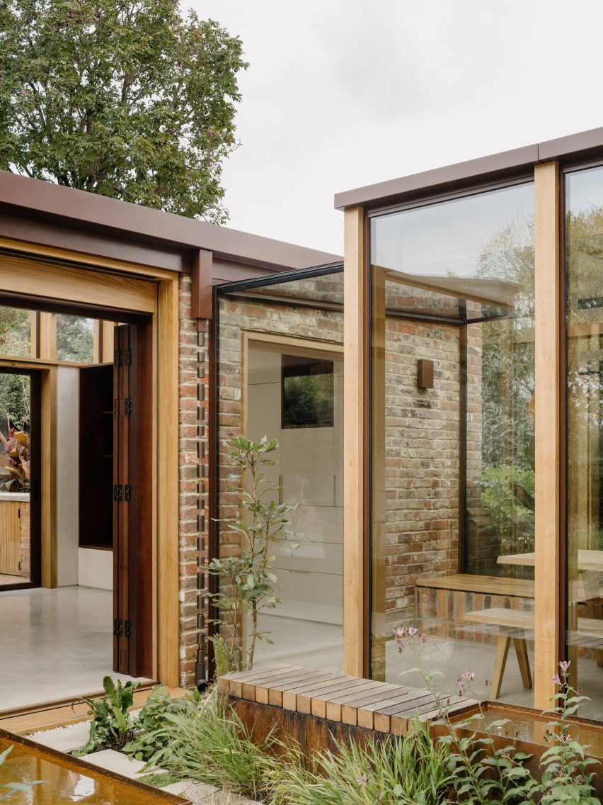 Muttram Veedu by Will Gamble Architects