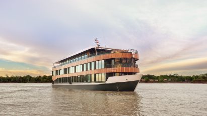 The Pure Amazon riverboat