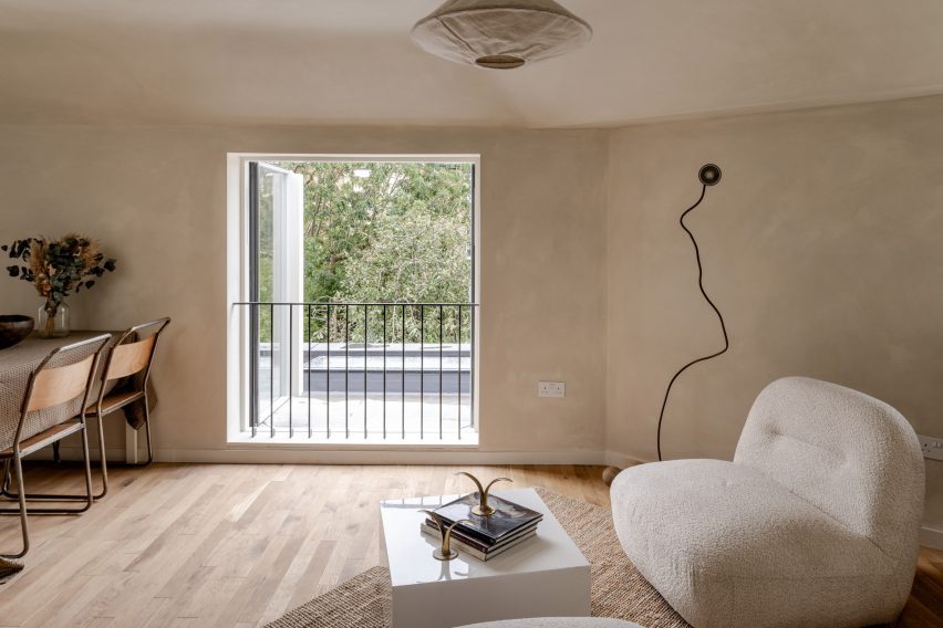 Radnor Road infill house by Wright Office