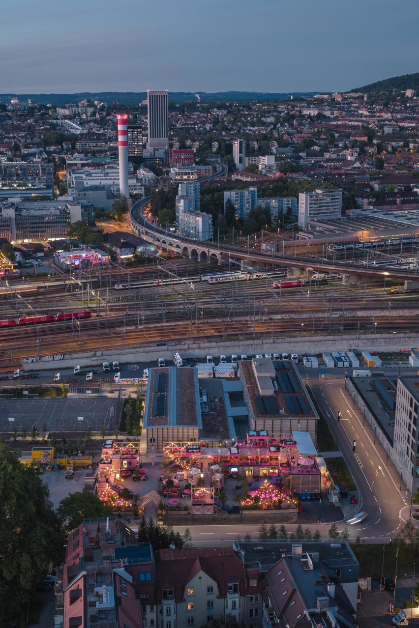Hello Wood Remise Rosa Zurich