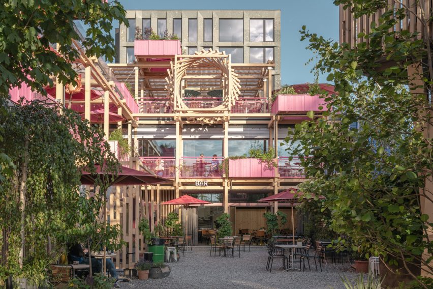 Hello Wood Remise Rosa Zurich