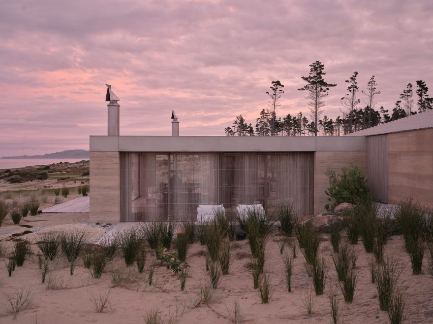 Double Courtyard House by Roberts Gray Architects