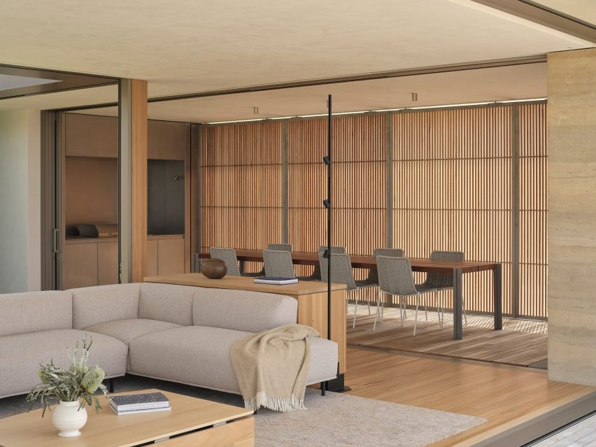 Double Courtyard House by Roberts Gray Architects