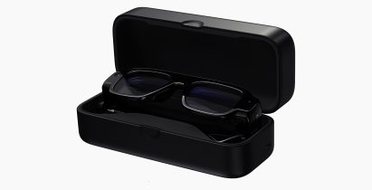 Image of the Snap Specs in their charging case