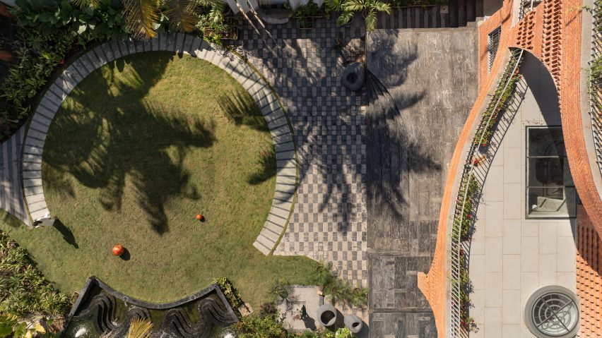The Anthill by Kaushal Tatiya Architects