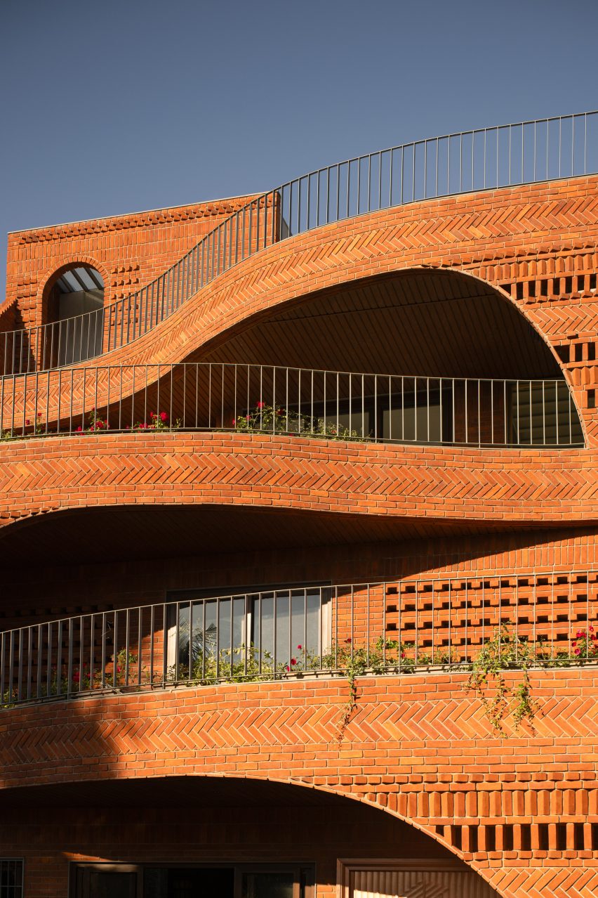 The Anthill by Kaushal Tatiya Architects