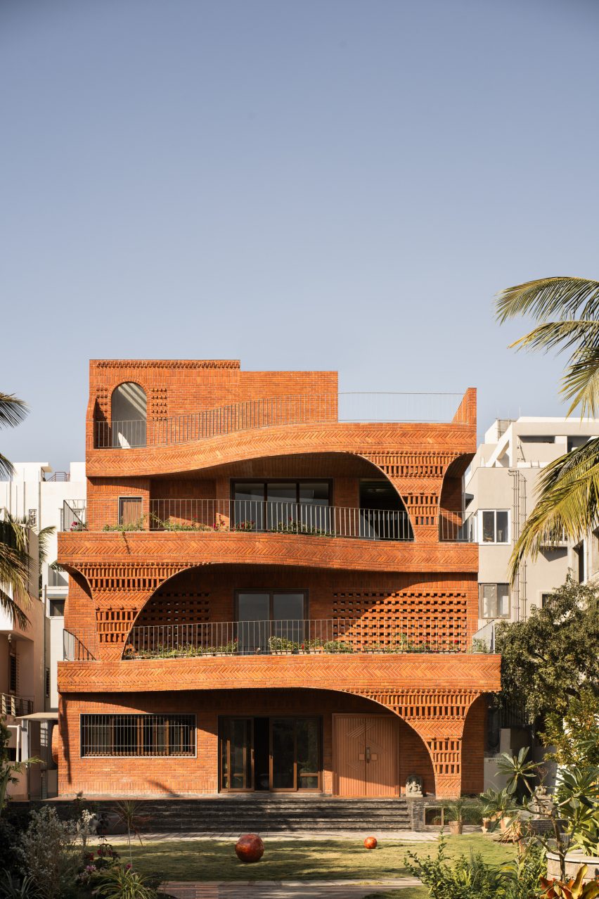 The Anthill by Kaushal Tatiya Architects