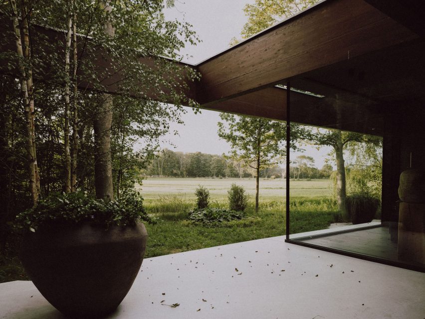 Forest Villa MB by Tom Kneepkens