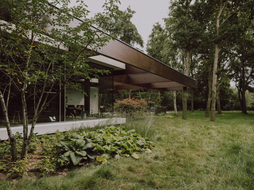 Forest Villa MB by Tom Kneepkens