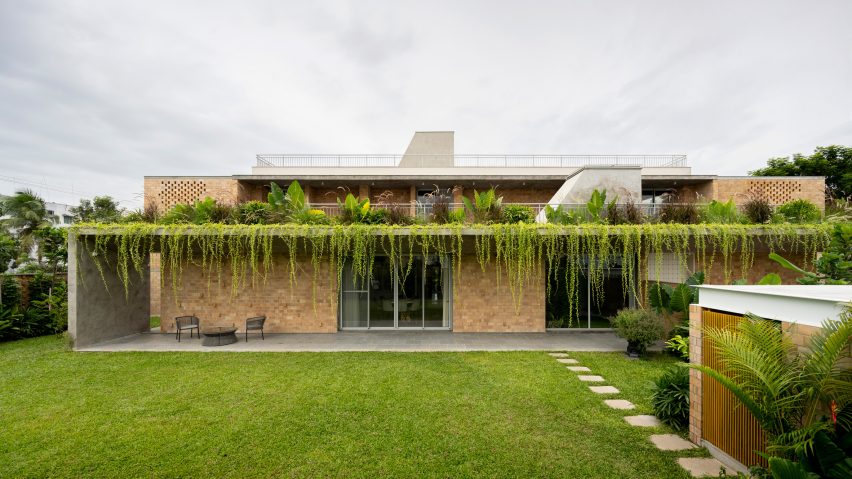 Twilight House by Spacefiction Studio