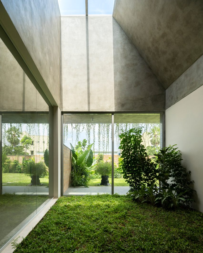 Twilight House by Spacefiction Studio