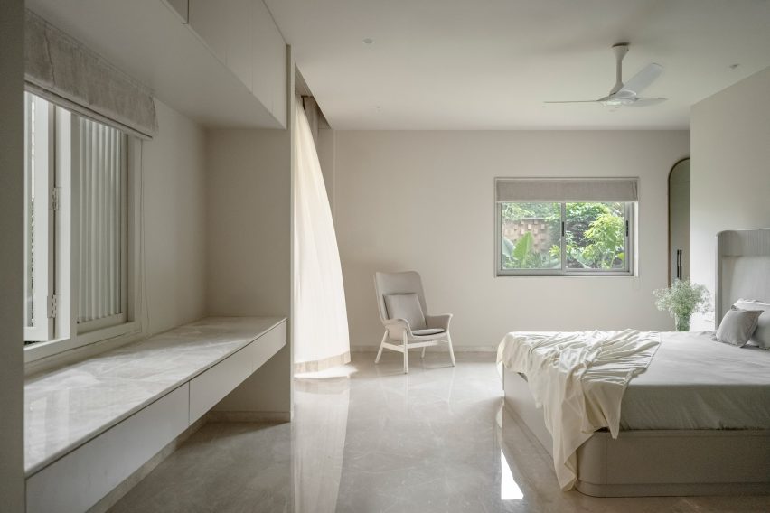 Twilight House by Spacefiction Studio