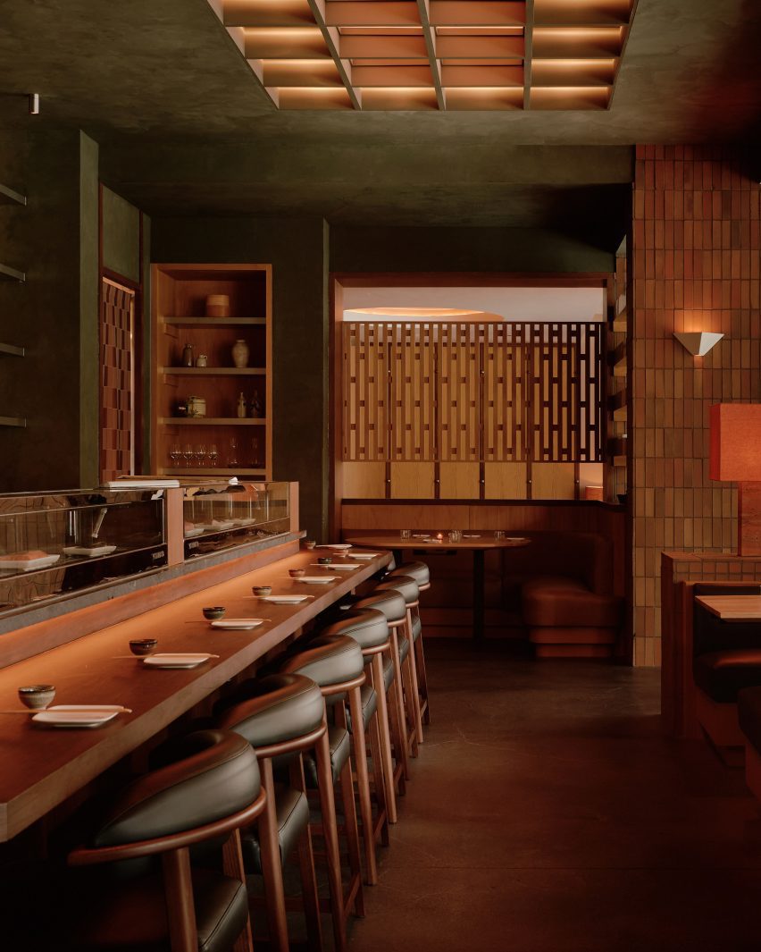 Uchi DC by Islyn Studio