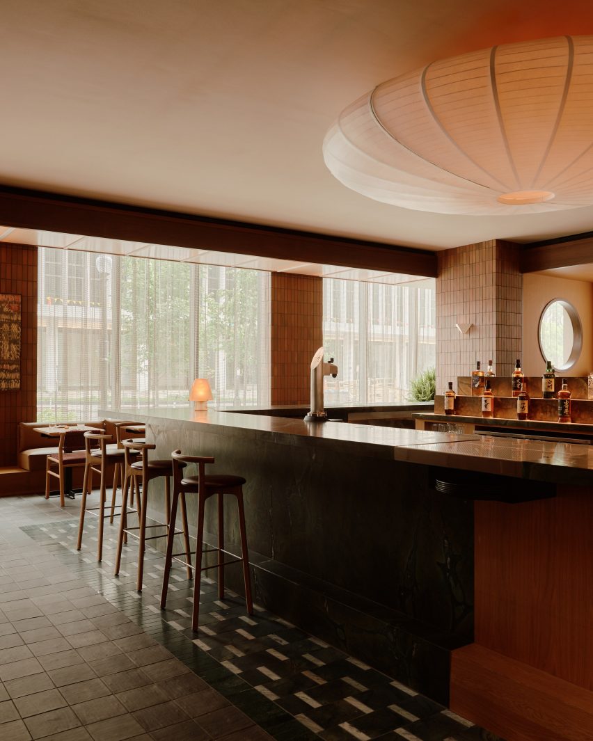Uchi DC by Islyn Studio