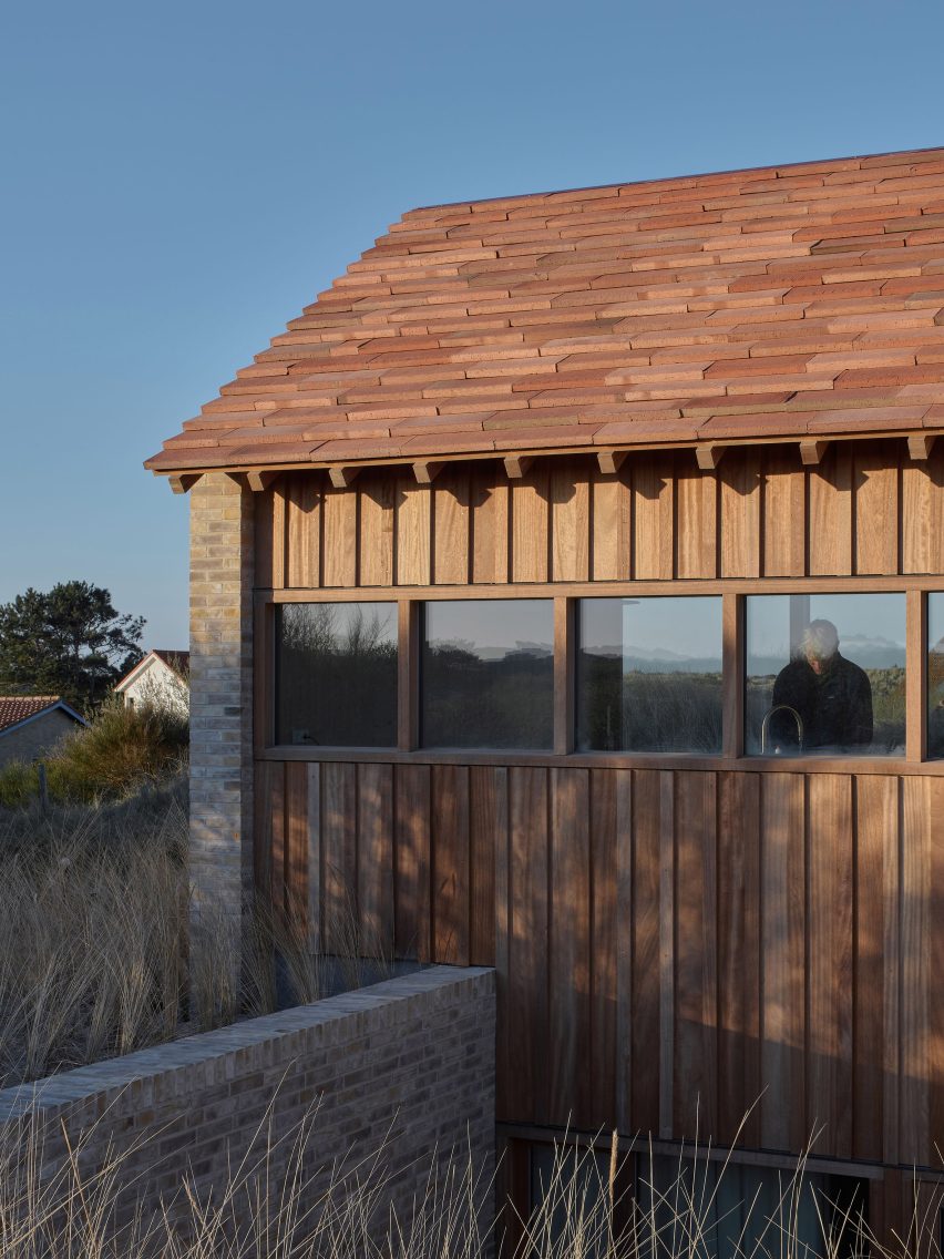 House on a Dune by Unknown Architects