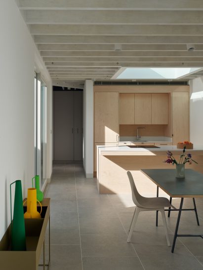 IBLA Walled Courtyard house plywood kitchen
