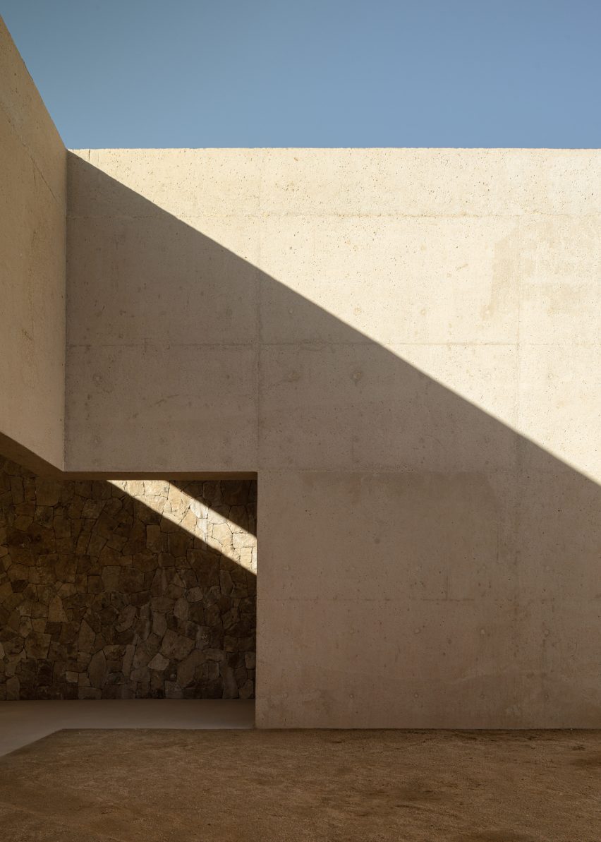 Arte Abierto Baja by Sordo Madaleno Arquitectos