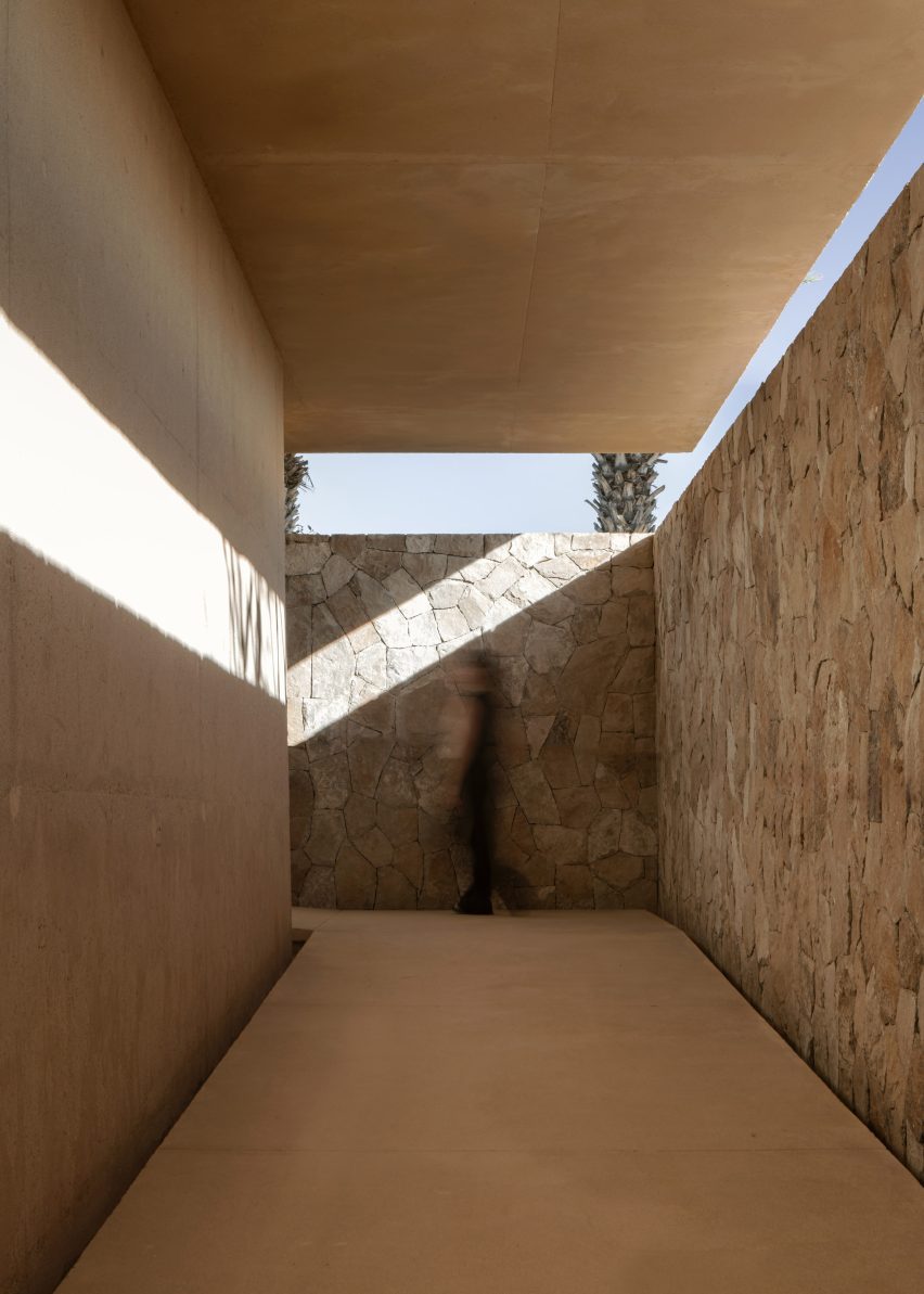 Arte Abierto Baja by Sordo Madaleno Arquitectos
