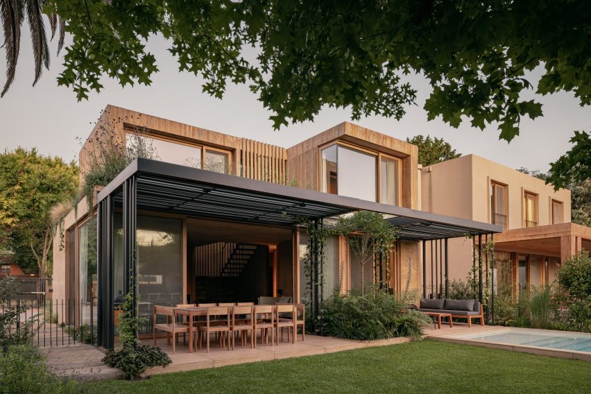 Casa JR by Gonzalo Bardach
