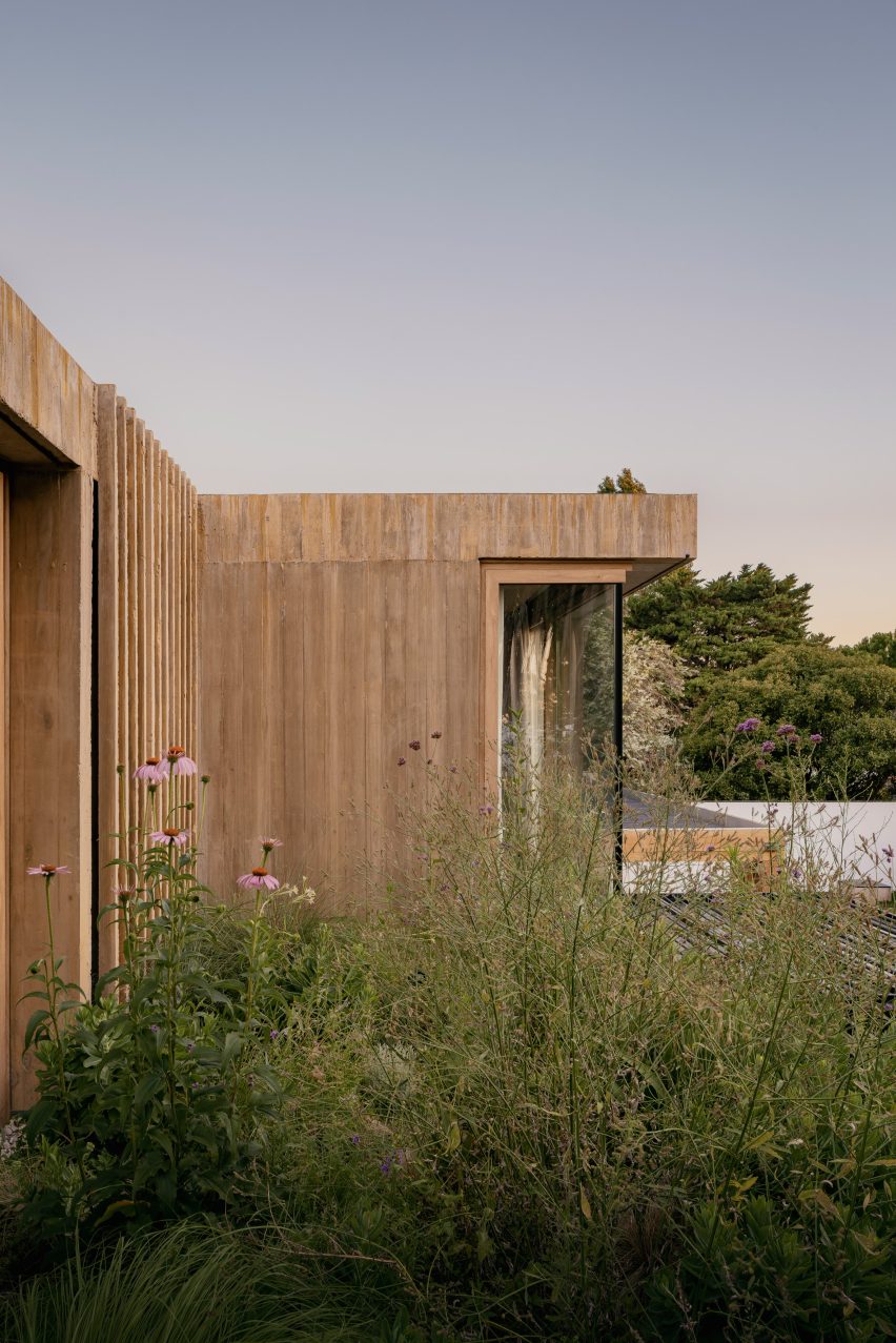 Casa JR by Gonzalo Bardach