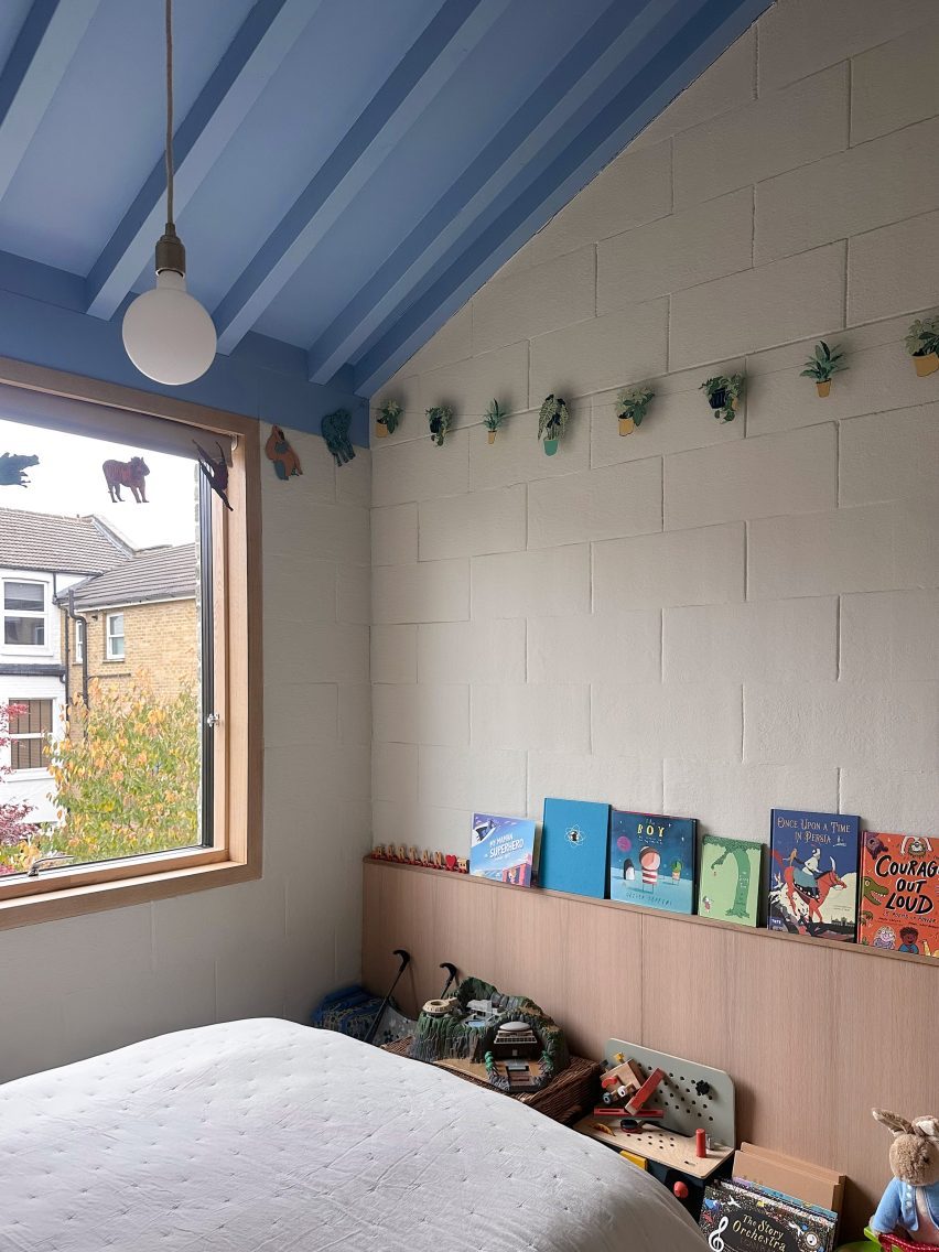 Castlands Road by Bricolage