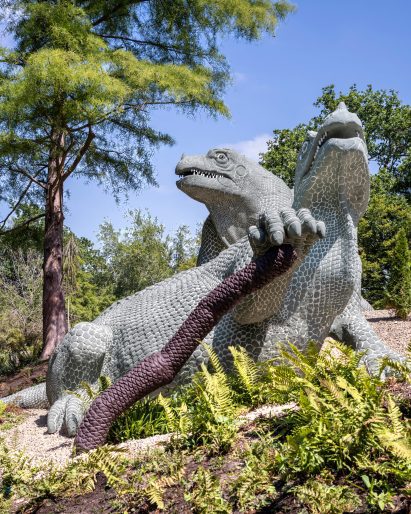 Crystal Palace dinosaurs renovated