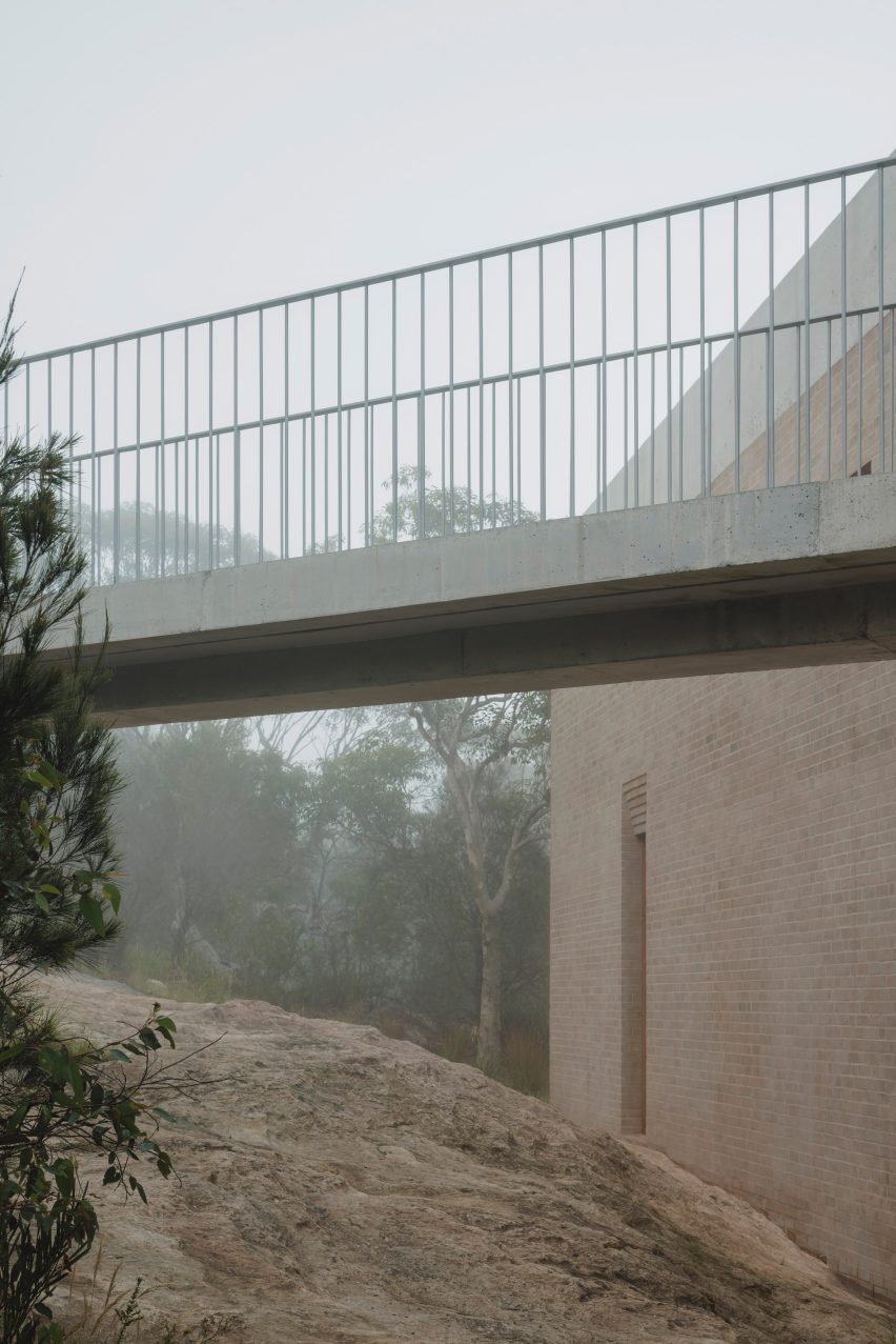 18-metre brige of EA House by Bokey Grant