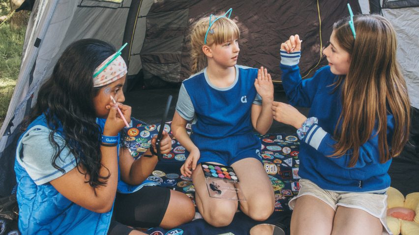 Girlguiding uniform