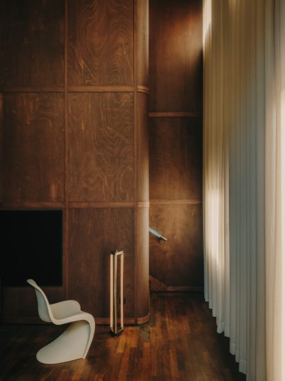 Wood-panelled staircase