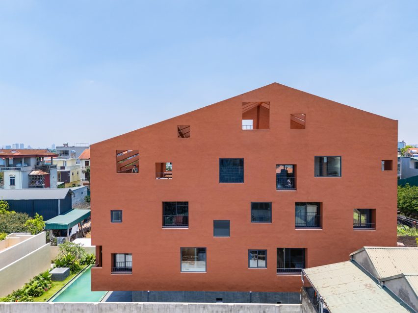 Multi-generational home in Vietnam by Inrestudio