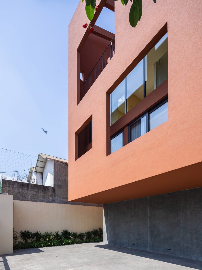 Multi-generational home in Vietnam by Inrestudio