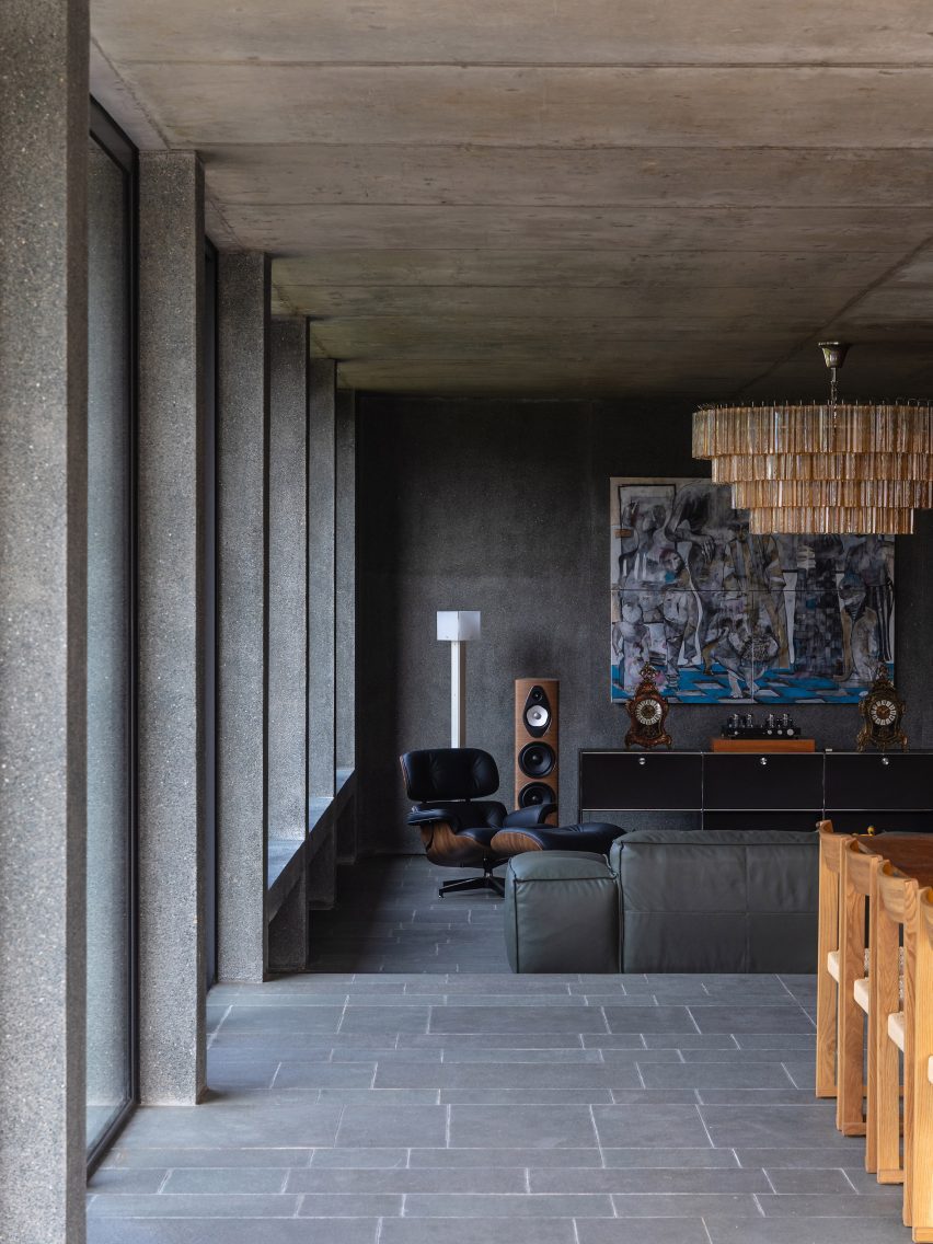 Multi-generational home in Vietnam by Inrestudio