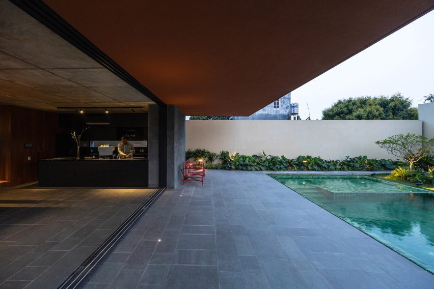 Multi-generational home in Vietnam by Inrestudio