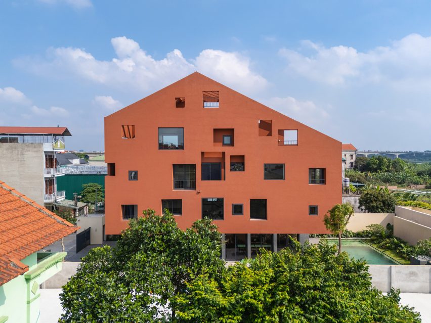 Multi-generational home in Vietnam by Inrestudio
