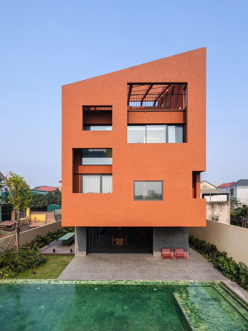Multi-generational home in Vietnam by Inrestudio