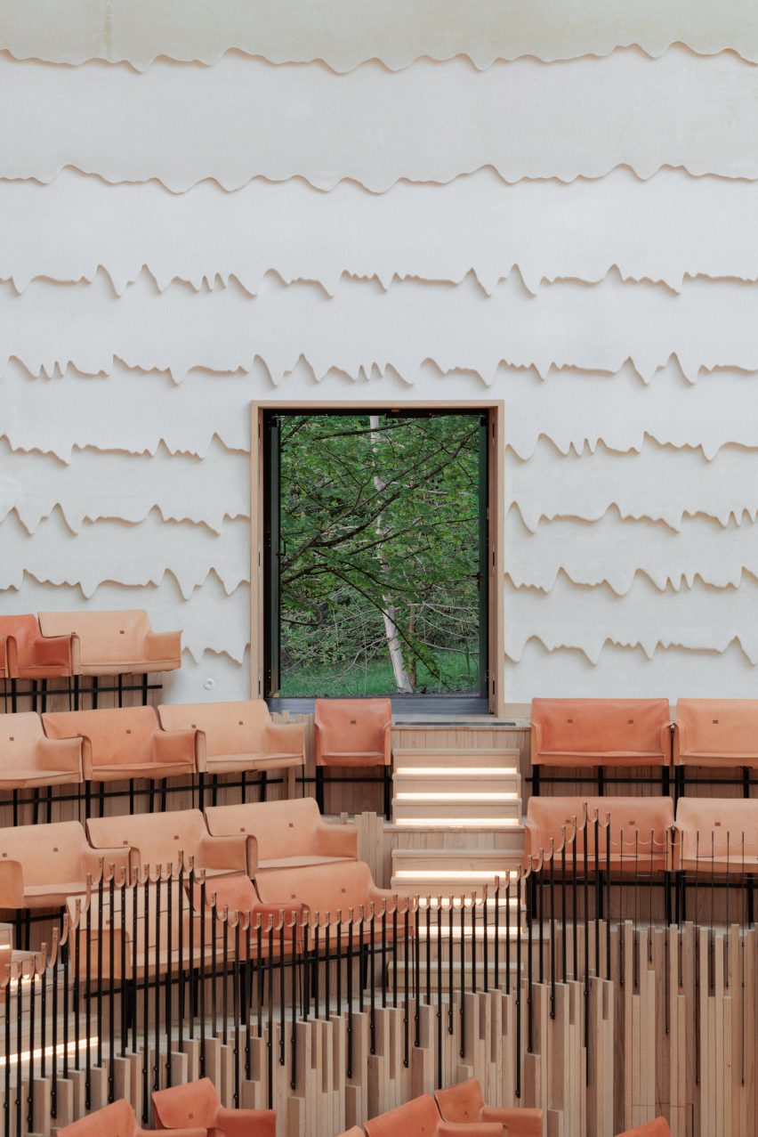 La Source Vive concert hall by PCA-Stream interior