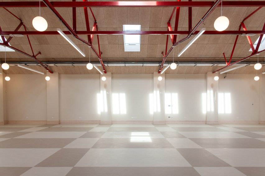 LifeLine Community Centre by Assemble