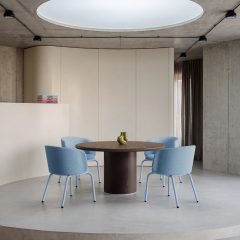Linde chair and table by OUT among five new products on Dezeen Showroom