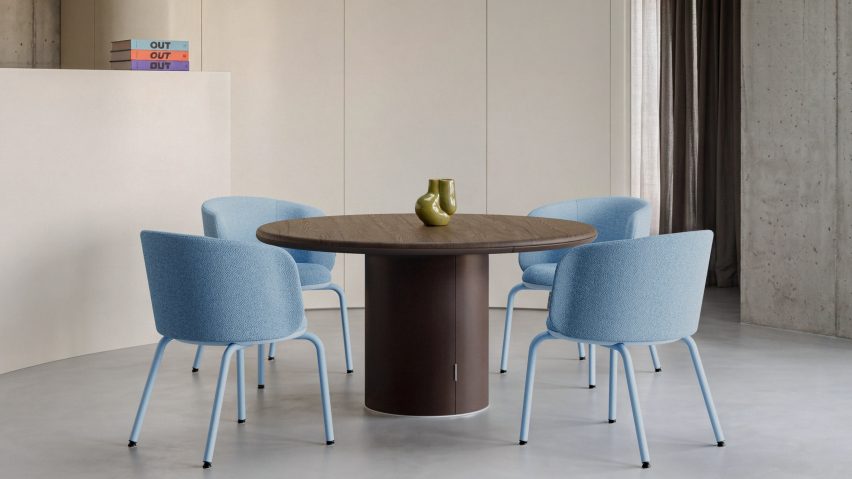 Linde table and chair by OUT