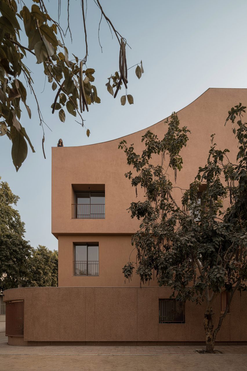 LJ House by Studio Saransh